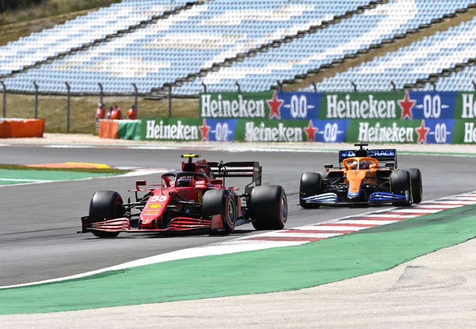 Ricciardo (24 điểm) và Sainz (20 điểm)