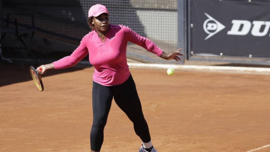 Tuổi tác là vấn đề Serena Williams gặp phải khi đấu với Kazakhstan