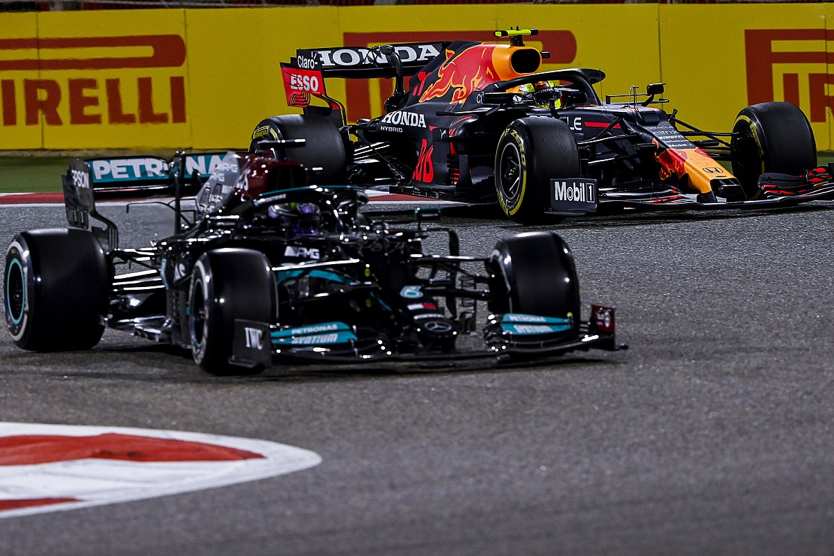 Red Bull và Mercedes nâng cấp phiên bản mới