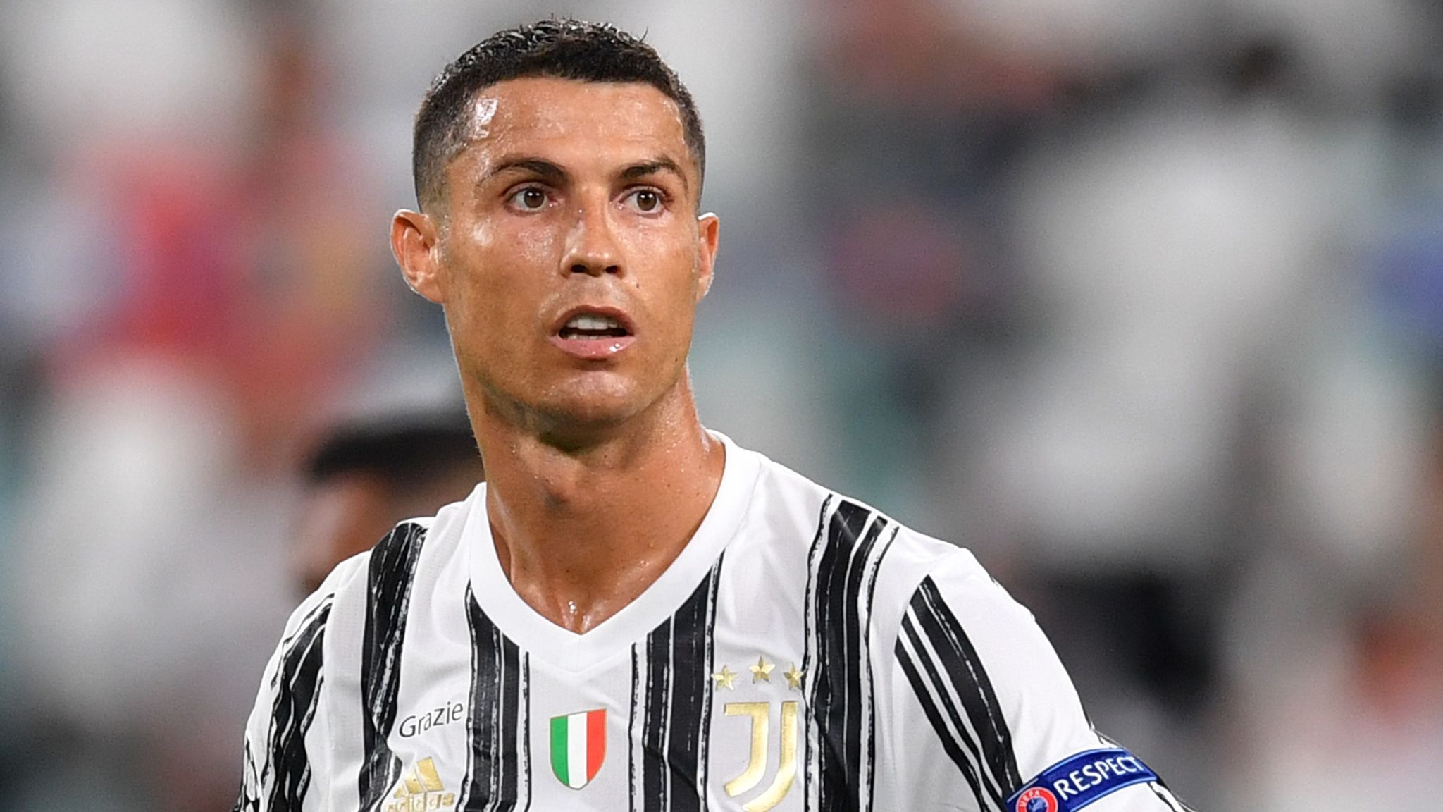 Cristiano Ronaldo rời Juventus